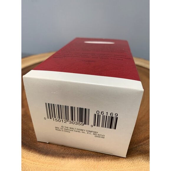 Disney Keepsake Ornament Captain John Smith & Meeko Pocahontas Handcrafted 1990s - Picture 7 of 9